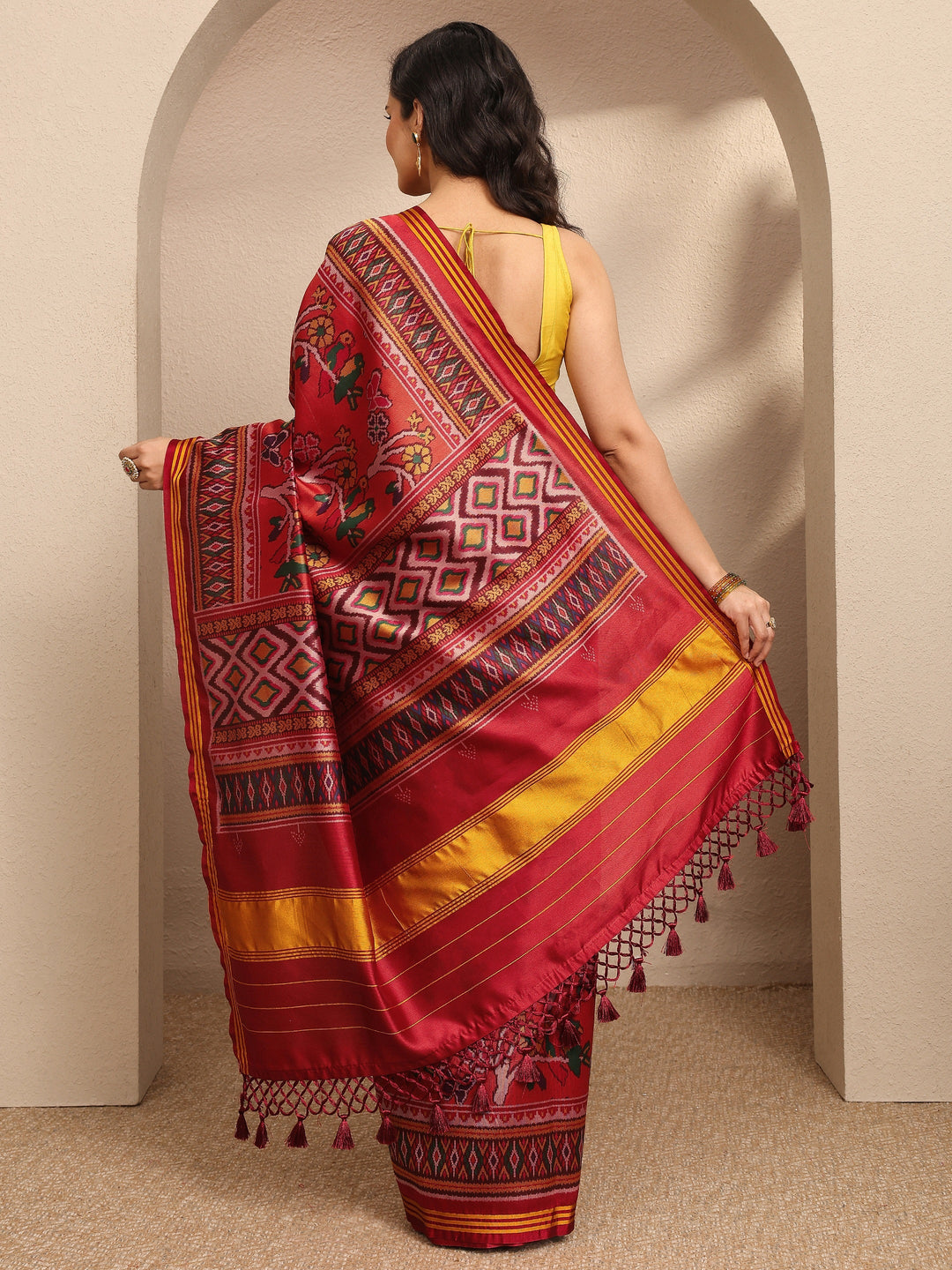  Orange Printed Silk Blend Saree With Unstitched Blouse Piece 