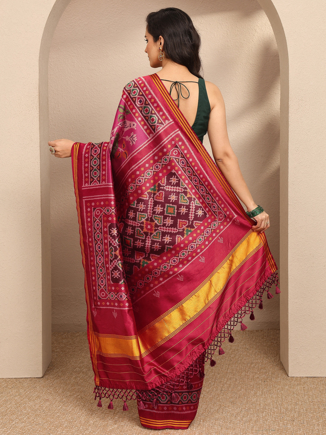  Pink Printed Silk Blend Saree With Unstitched Blouse Piece 