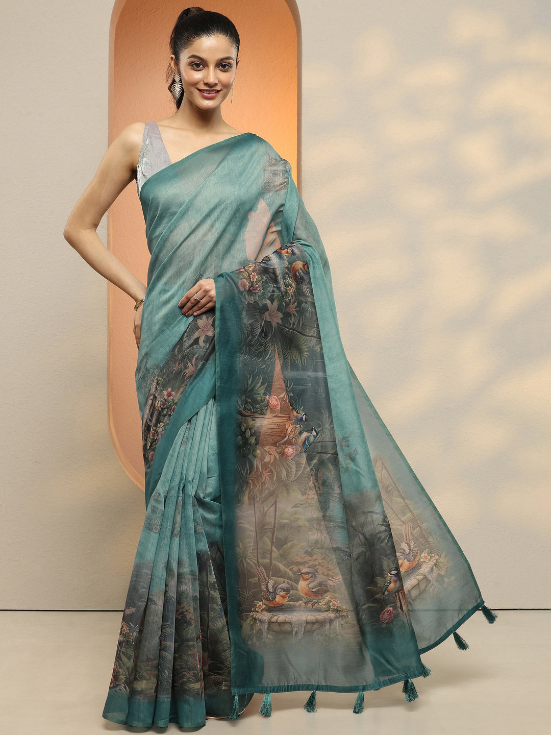  Green Printed Silk Blend Saree With Unstitched Blouse Piece 