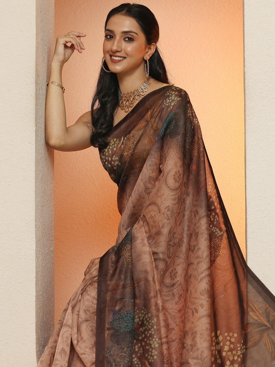 Beige Printed Silk Blend Saree With Unstitched Blouse Piece
