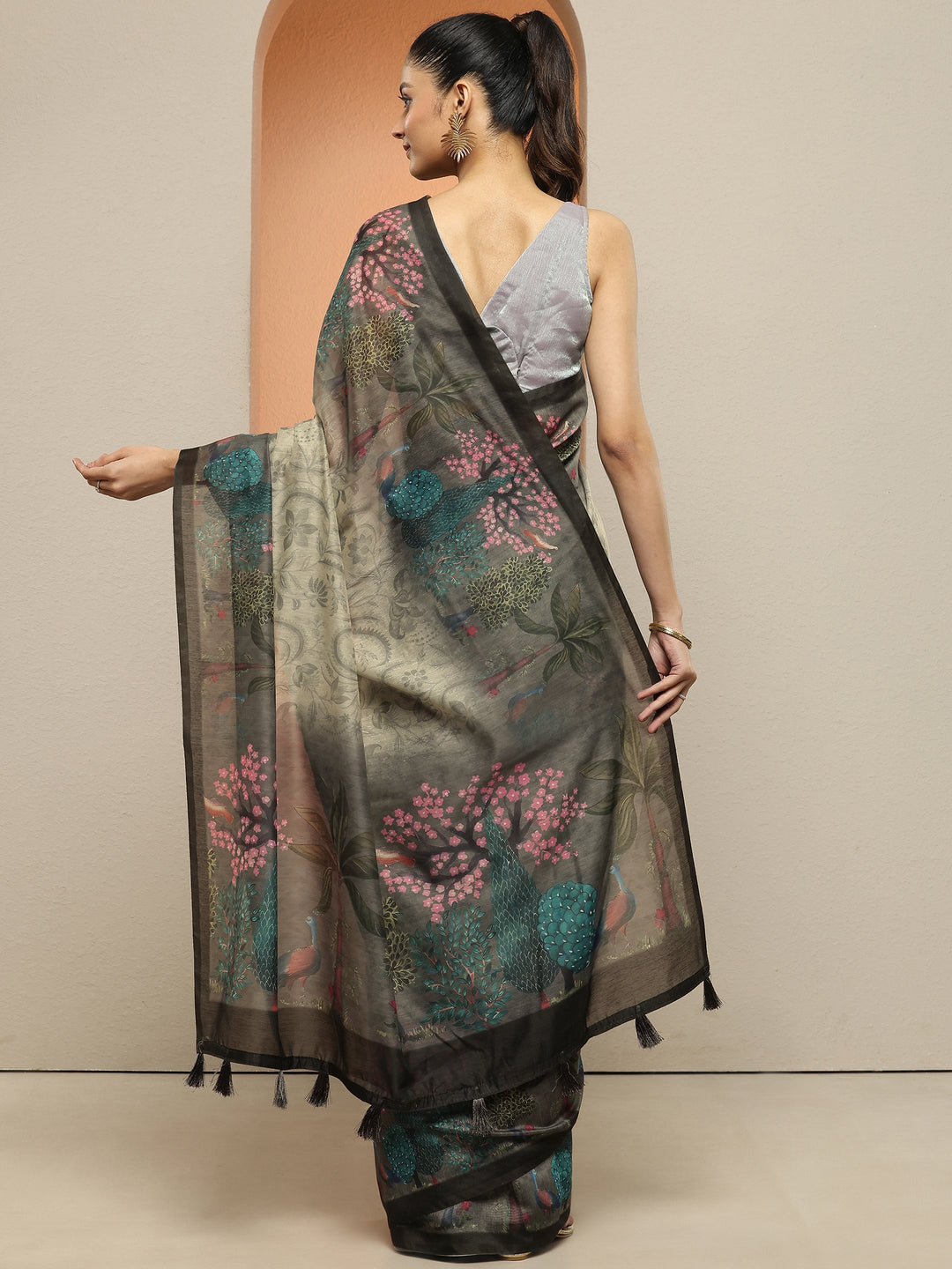  Grey Printed Silk Blend Saree With Unstitched Blouse Piece 