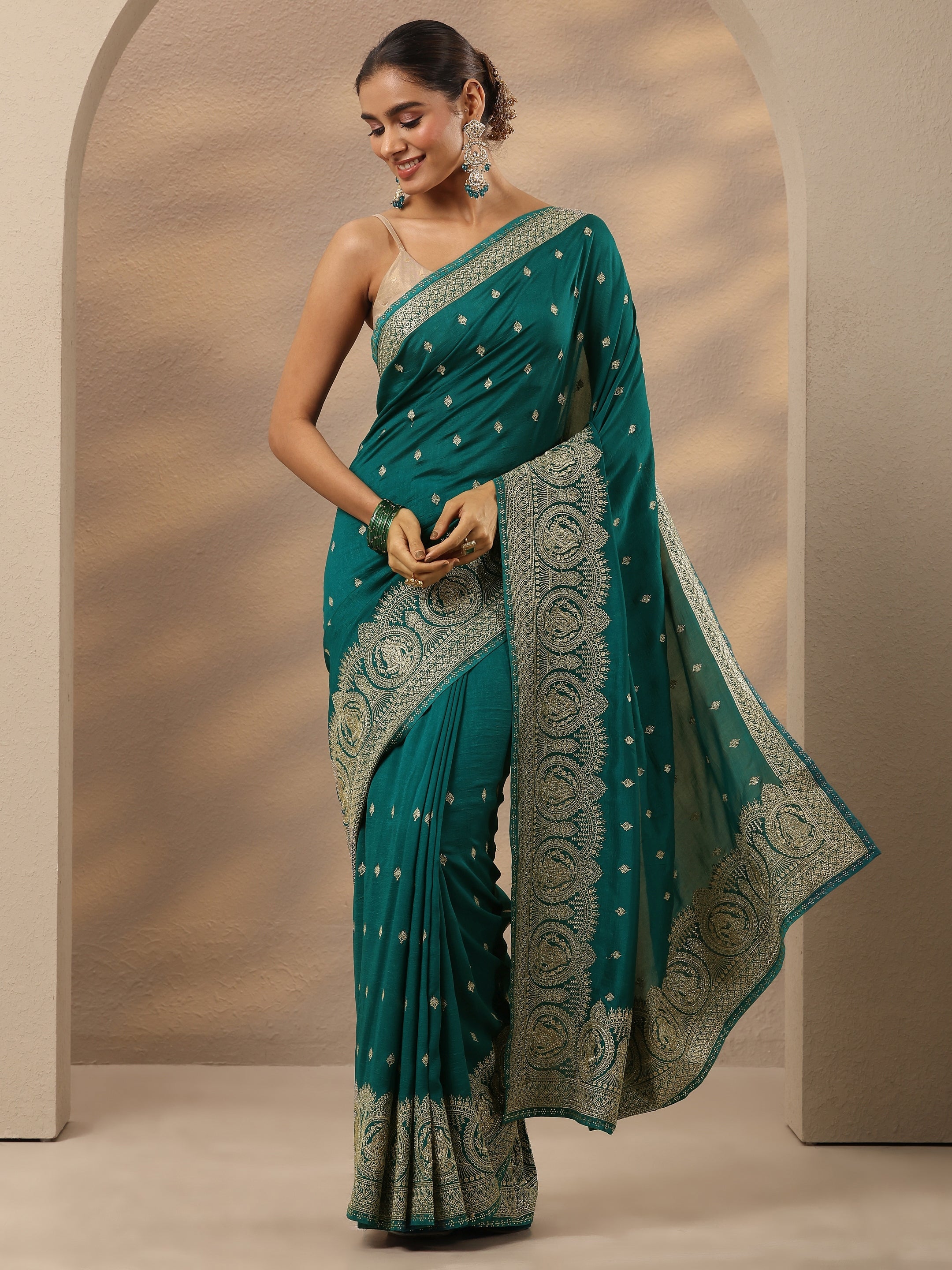 libas Green Embroidered Georgette Saree With Unstitched Blouse Piece-picture-55