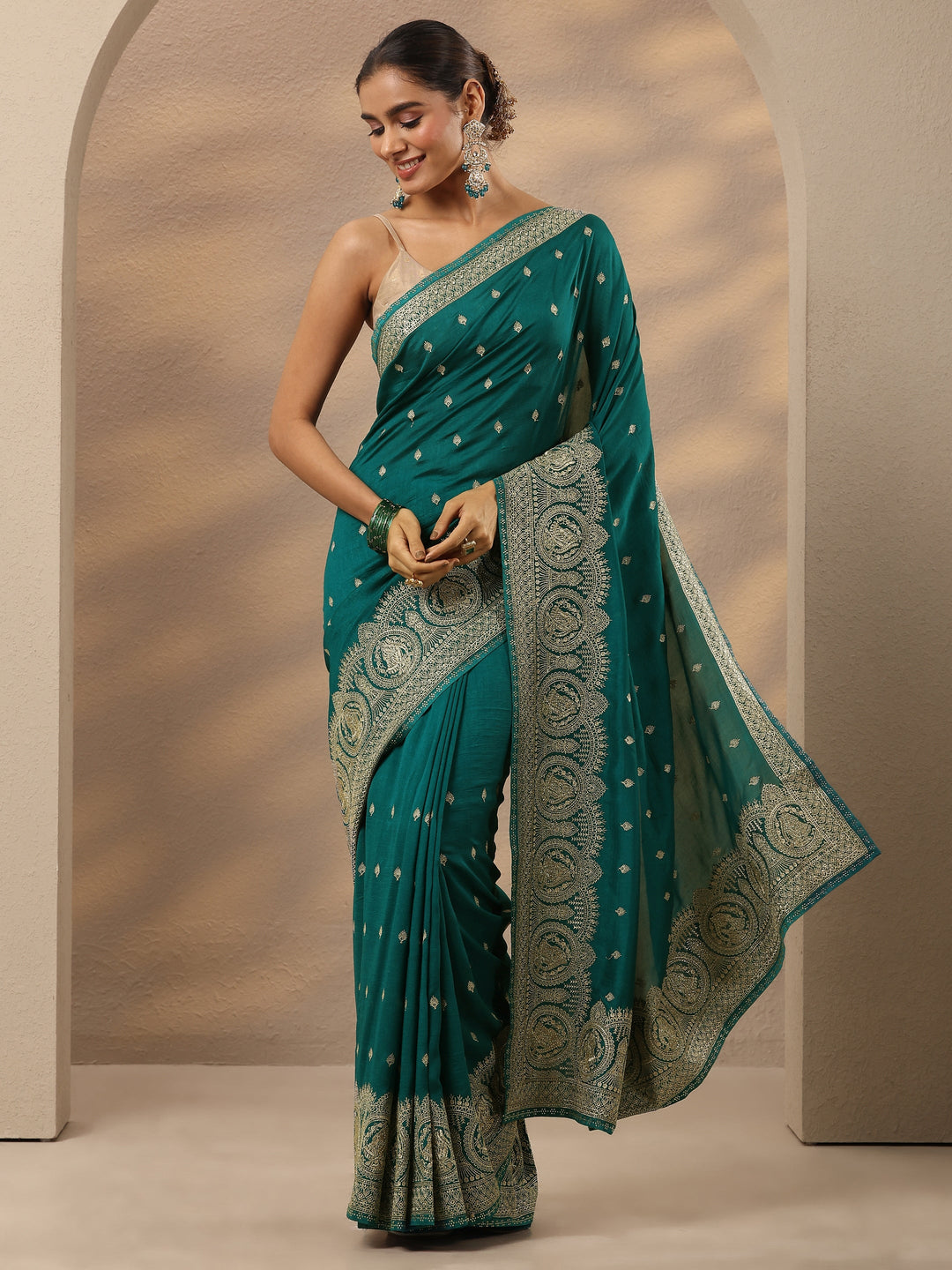  Green Embroidered Georgette Saree With Unstitched Blouse Piece 