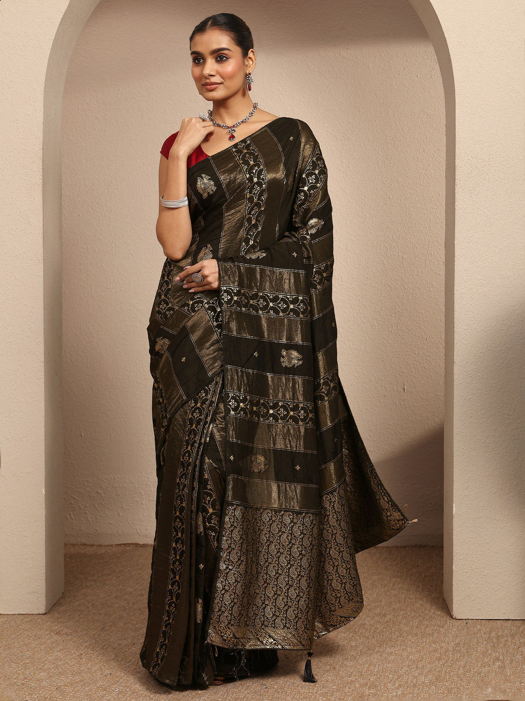  Black Woven Design Silk Blend Banarasi Saree With Unstitched Blouse Piece 