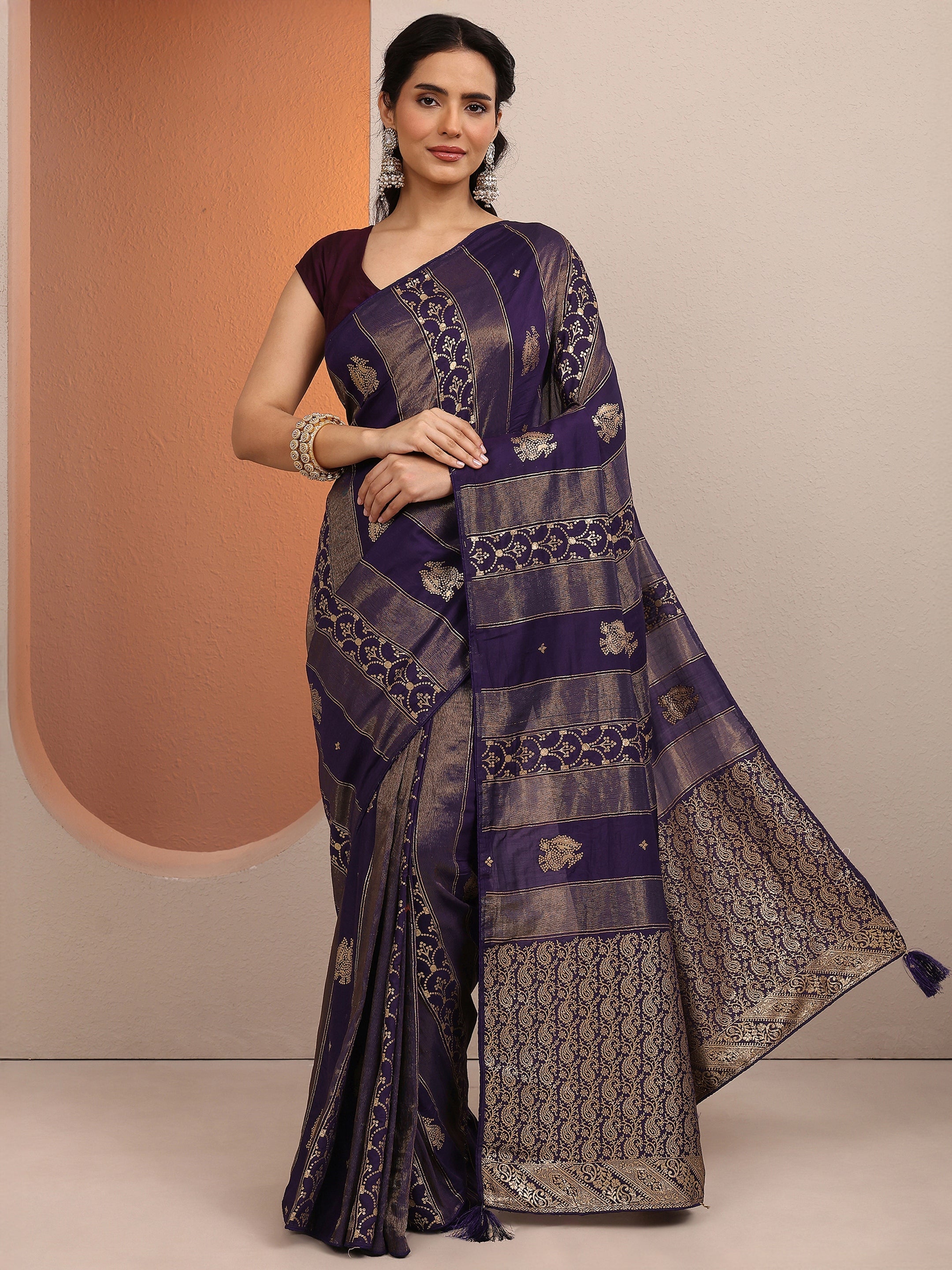 libas Purple Woven Design Banarsi Silk Blend Saree With Unstitched Blouse Piece-picture-11