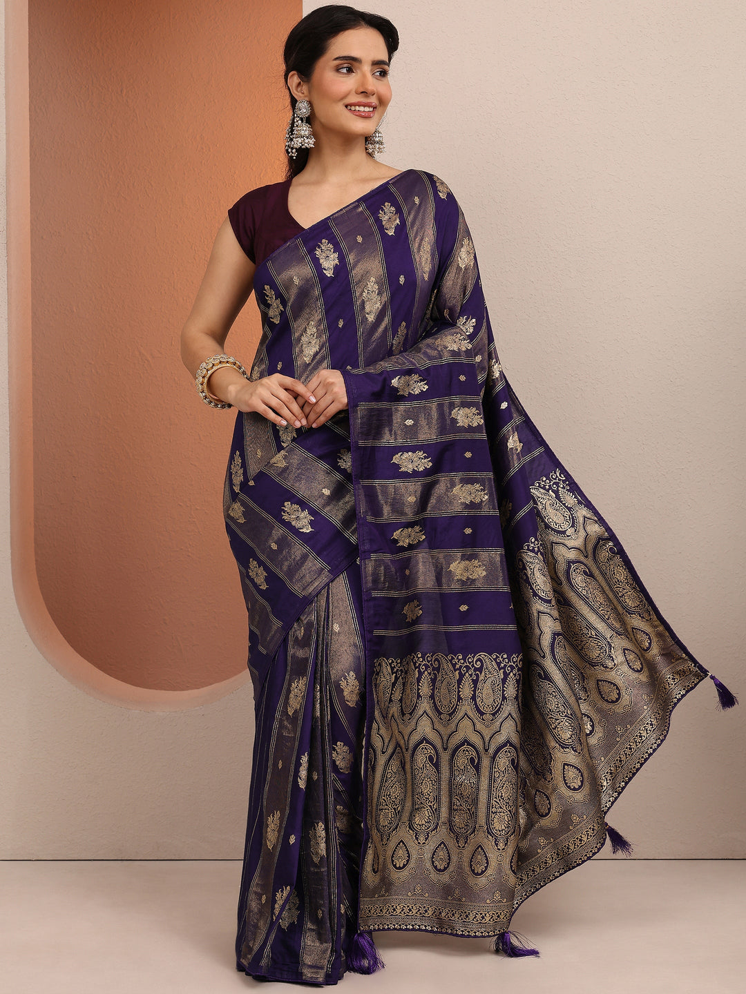 Purple Woven Design Banarsi Silk Blend Saree With Unstitched Blouse Piece