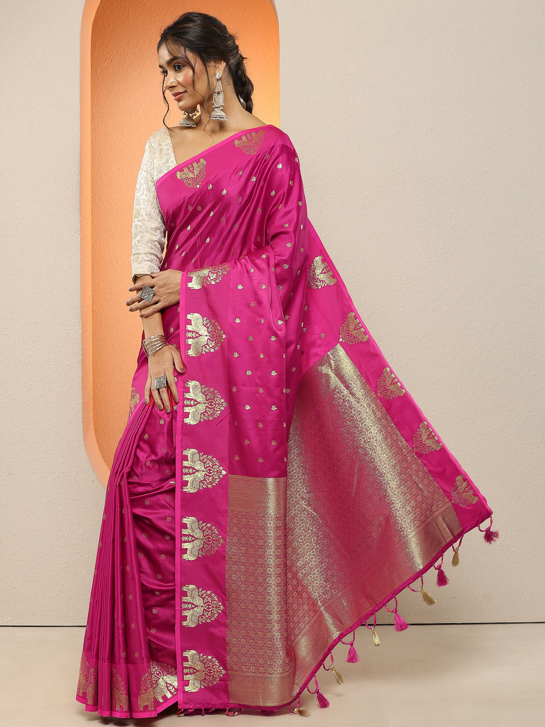  Magenta Woven Design Silk Blend Sarees With Unstitched Blouse Piece 
