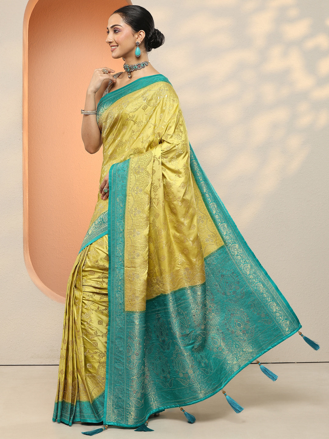  Green Woven Design Silk Blend Sarees With Unstitched Blouse Piece 