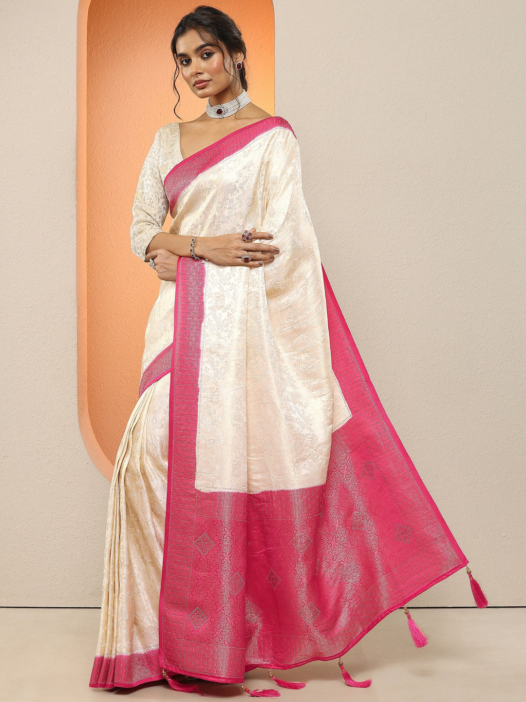  Gold Woven Design Silk Blend Sarees With Unstitched Blouse Piece 