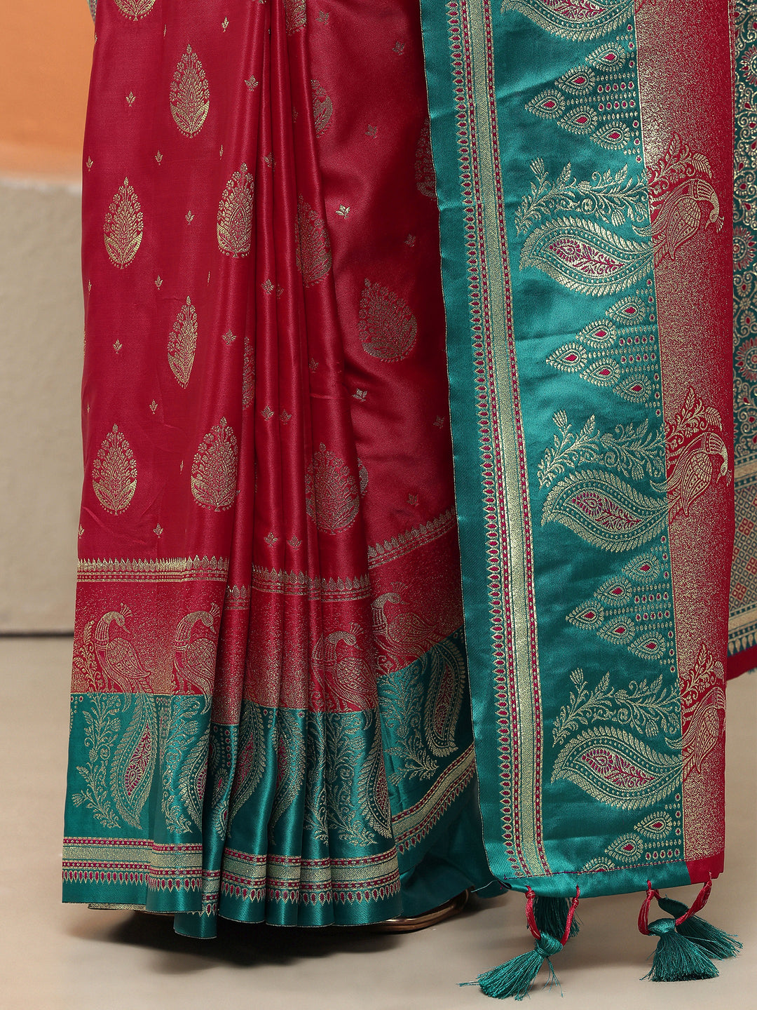  Red Woven Design Silk Blend Sarees With Unstitched Blouse Piece 