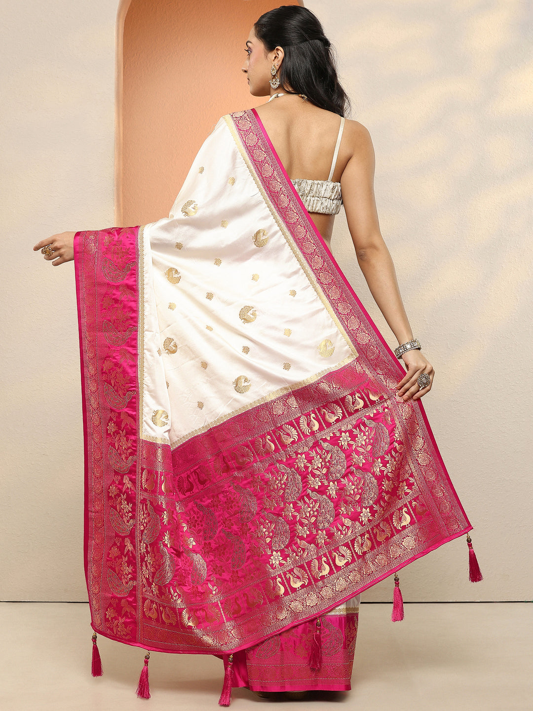  Off White Woven Design Silk Blend Sarees With Unstitched Blouse Piece 