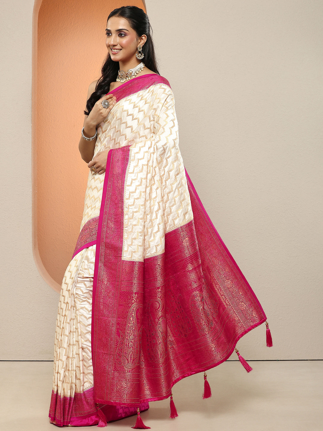 Off White Leheriya Woven Design Sarees With Unstitched Blouse Piece 