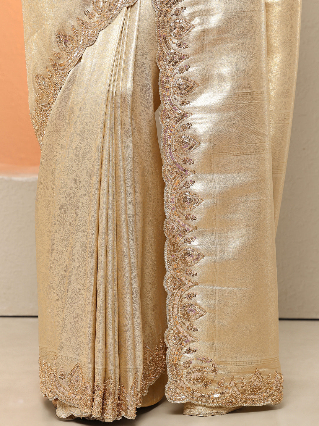  Gold Woven Design Silk Blend Sarees With Unstitched Blouse Piece 