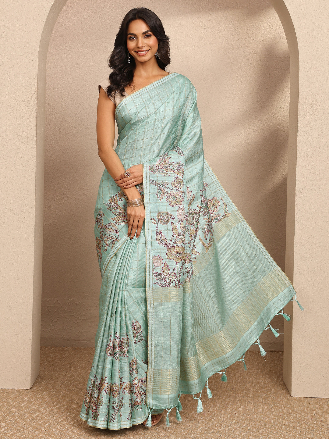  Green Printed Silk Blend Saree With Unstitched Blouse Piece 
