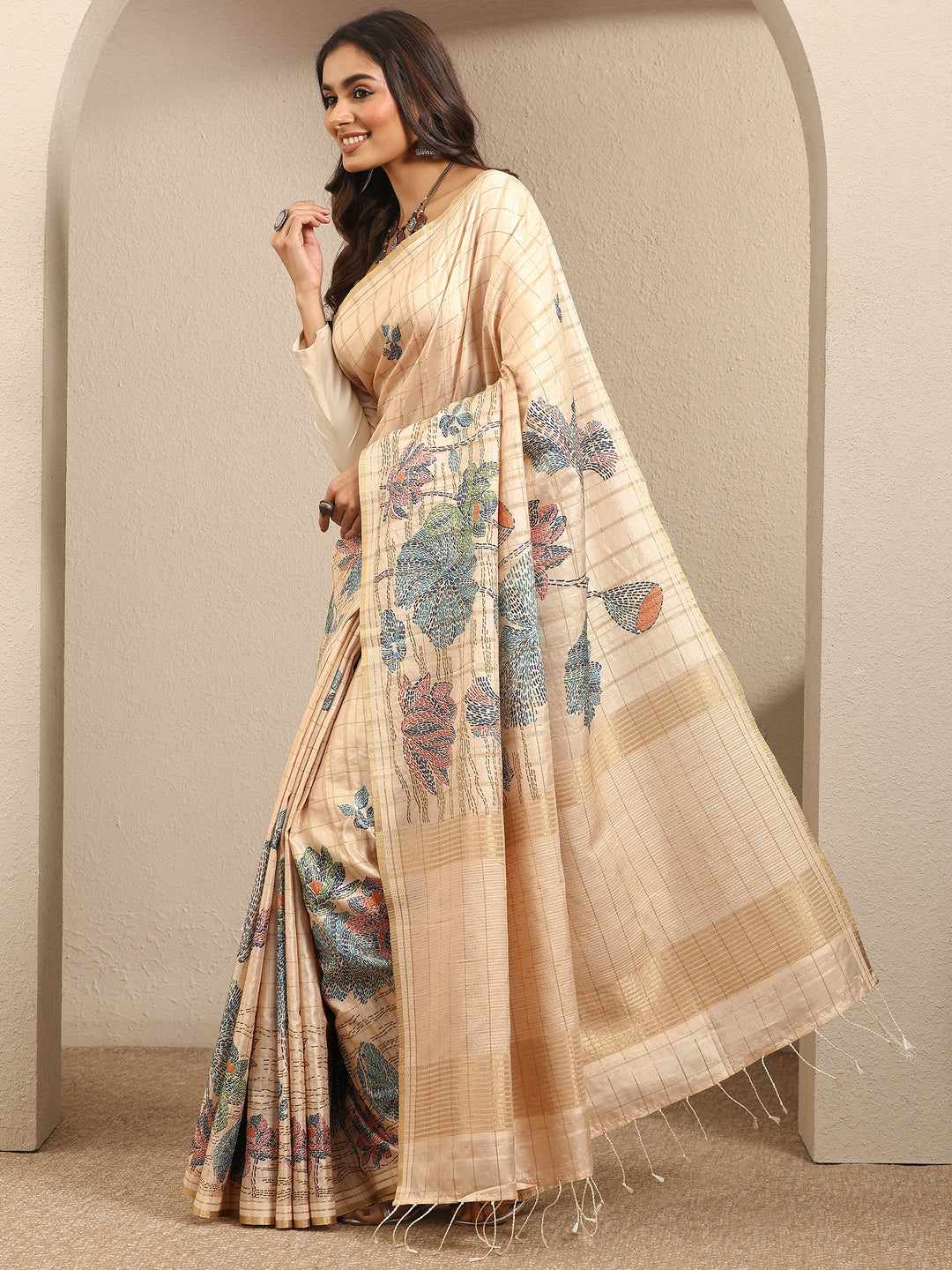  Beige Printed Silk Blend Saree With Unstitched Blouse Piece 