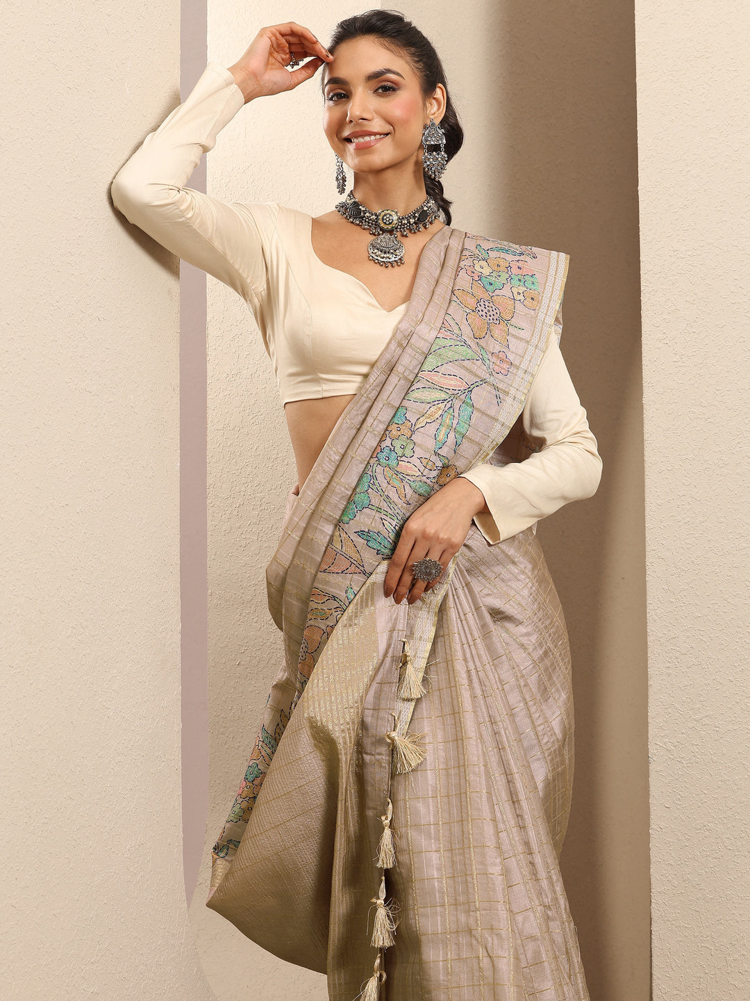 Beige Printed Silk Blend Saree With Unstitched Blouse Piece 