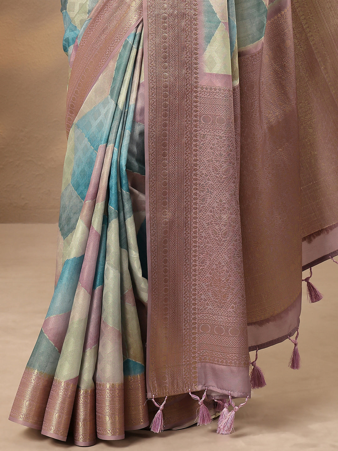  Multi Geometric Printed Silk Blend Saree With Unstitched Blouse Piece 