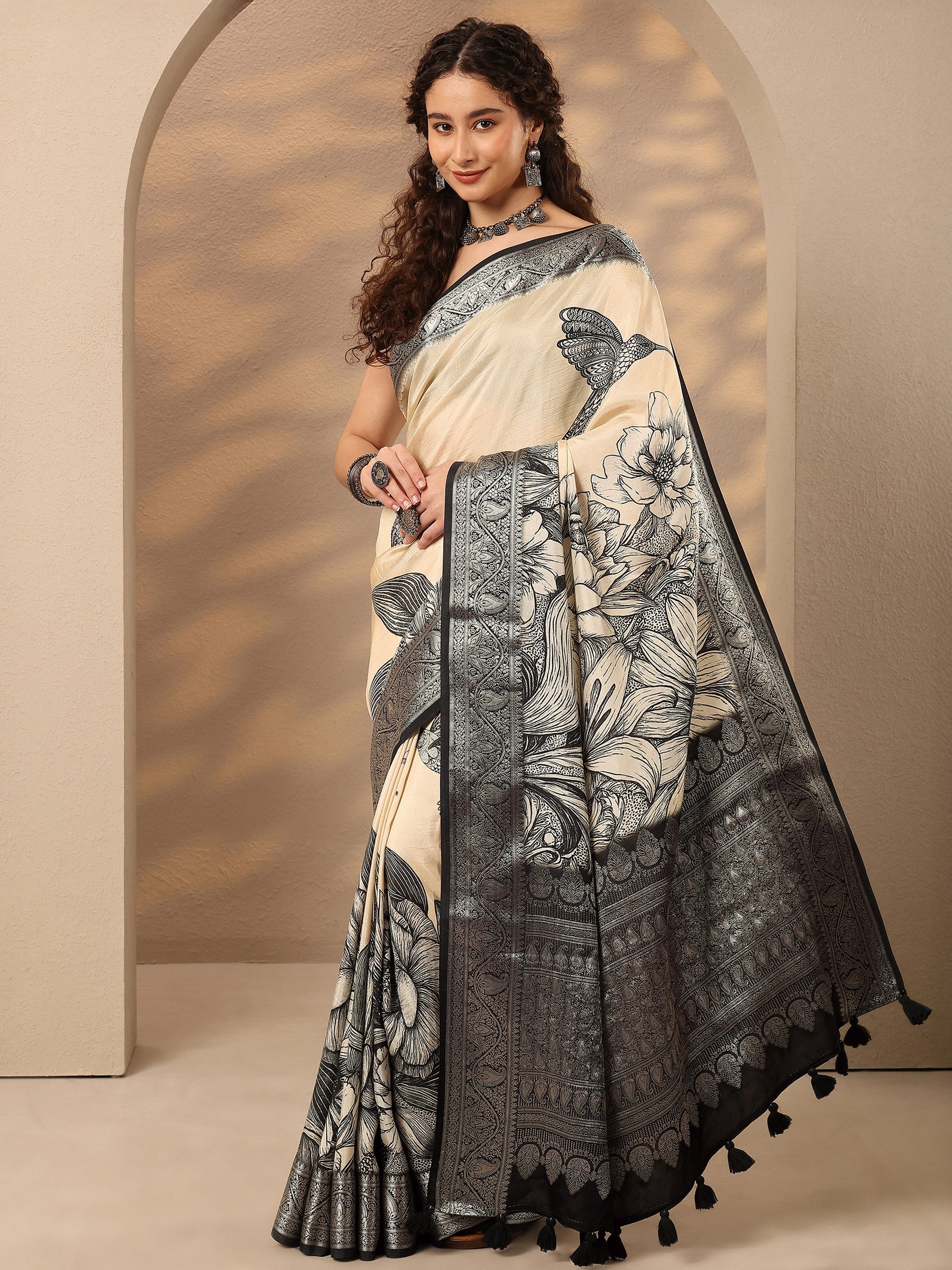 Green Printed Pure Georgette Saree With Unstitched Blouse Piece