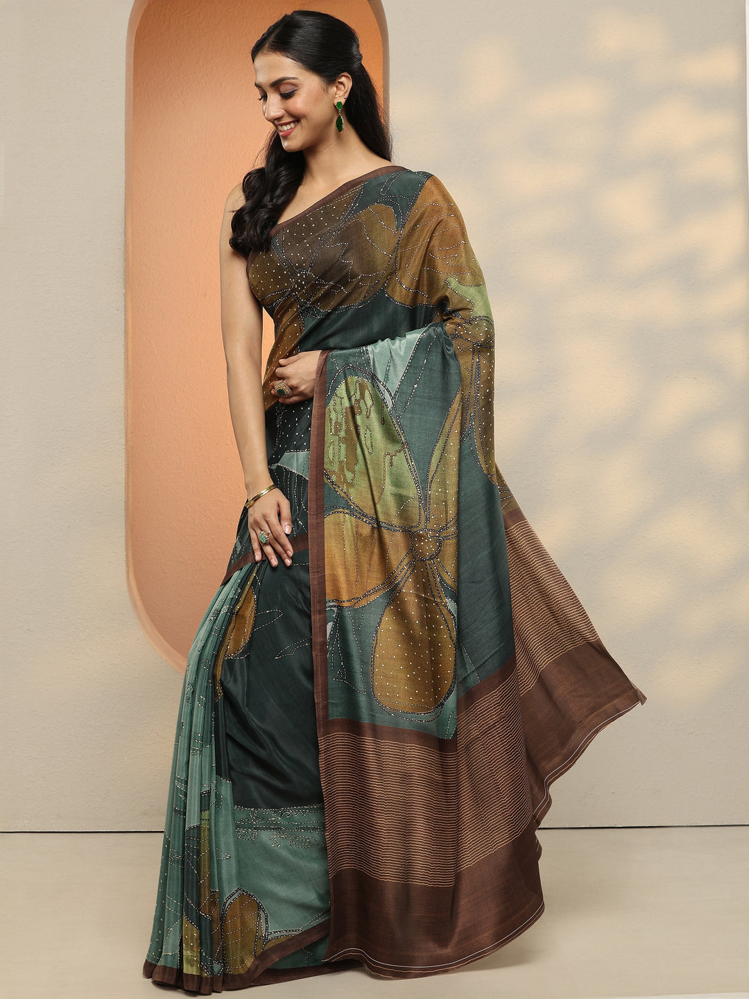  Green Abstract Printed Silk Blend Saree With Unstitched Blouse Piece 