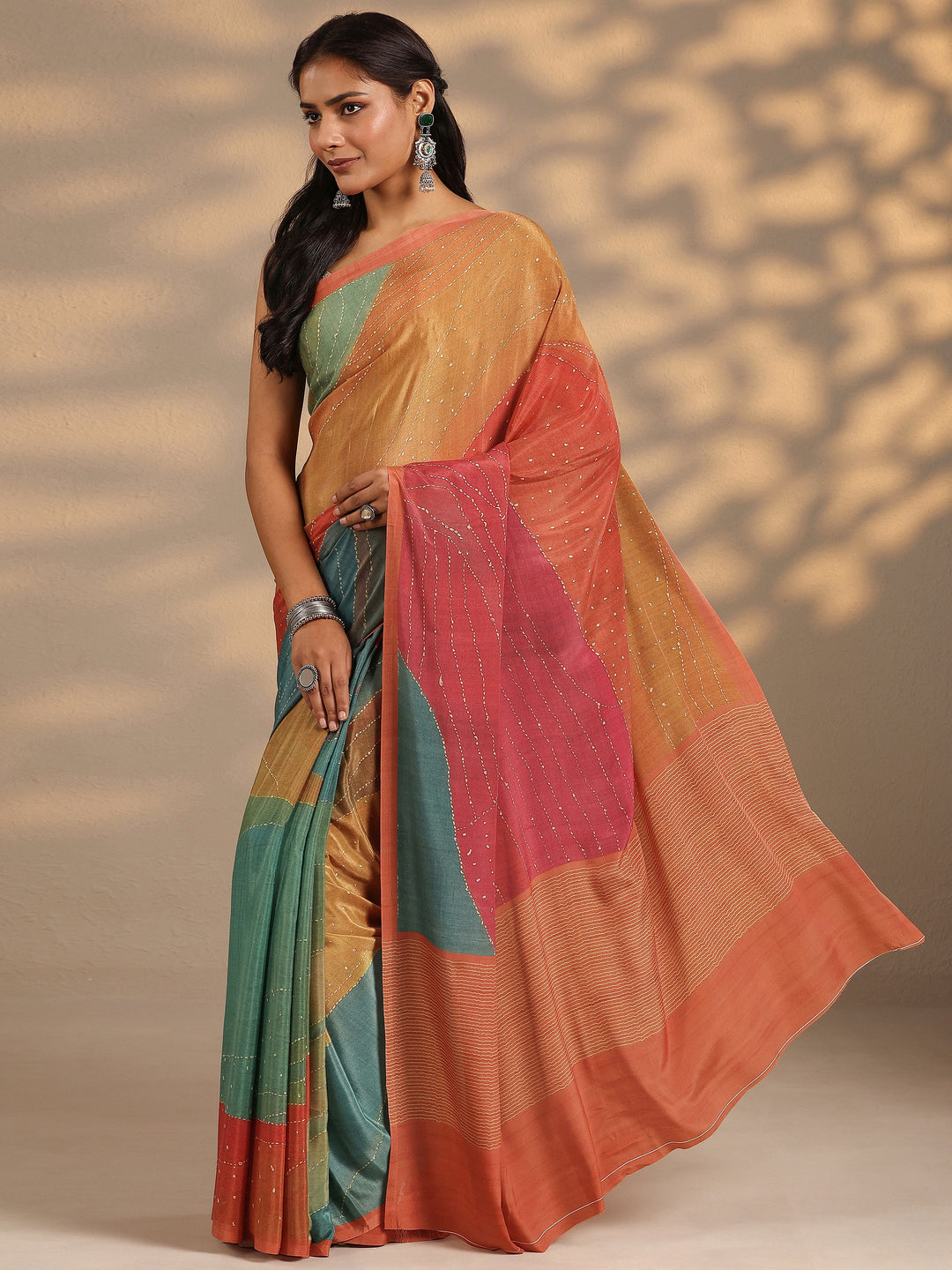 Green Printed Silk Blend Saree With Unstitched Blouse Piece 