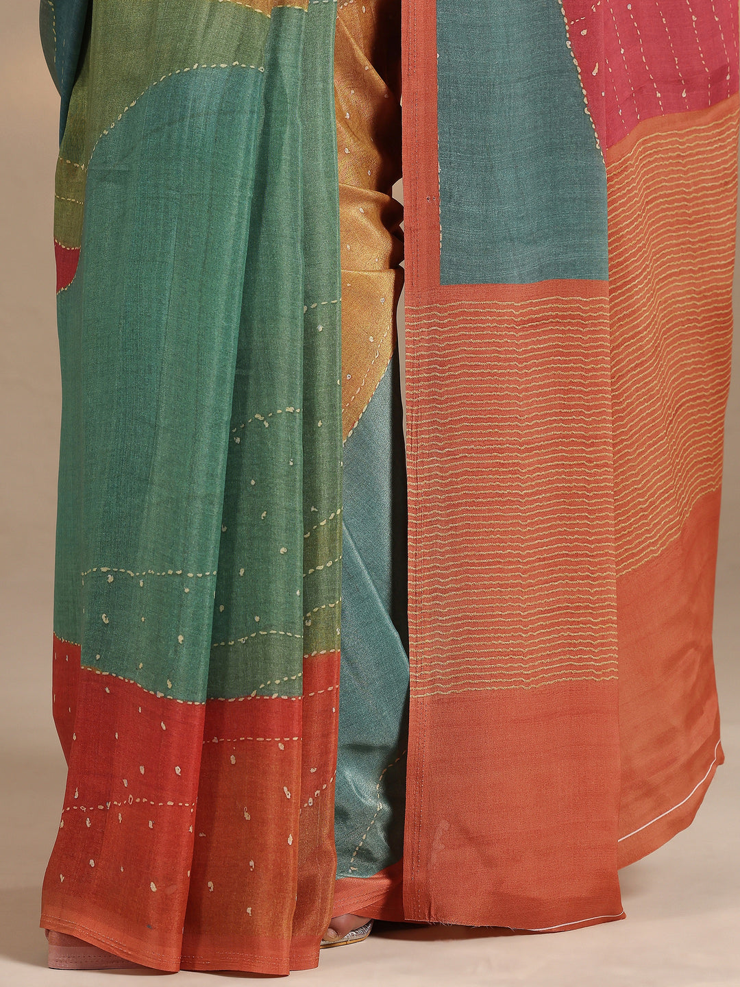  Green Printed Silk Blend Saree With Unstitched Blouse Piece 