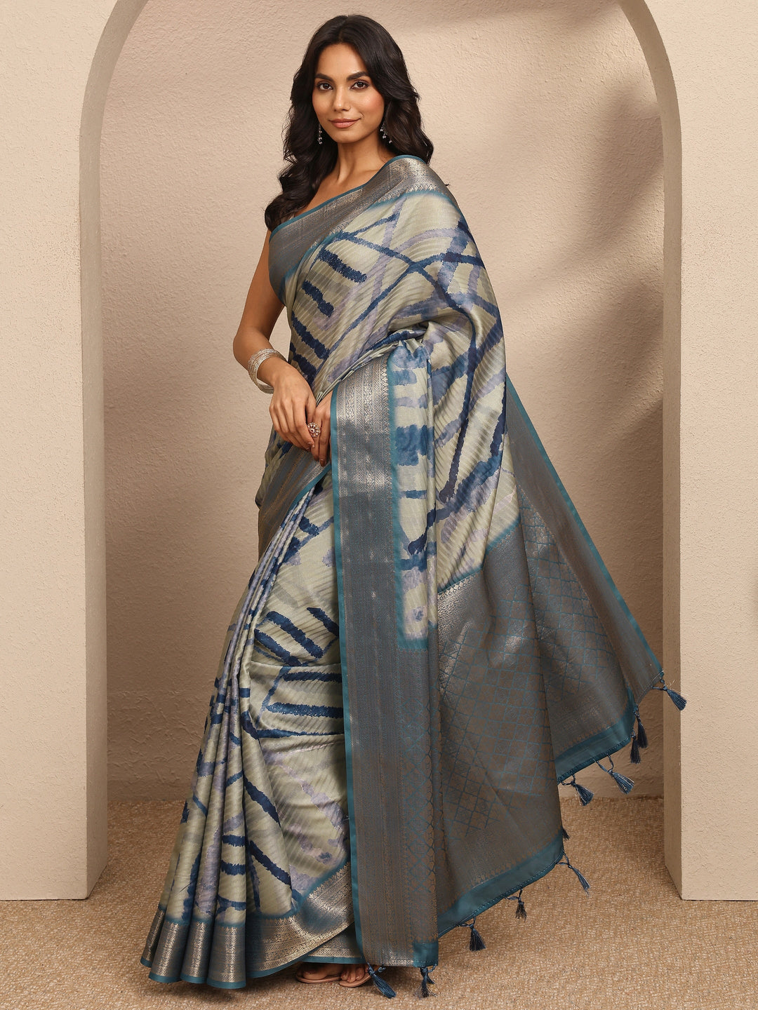  Blue Abstract Printed Silk Blend Saree With Unstitched Blouse Piece 