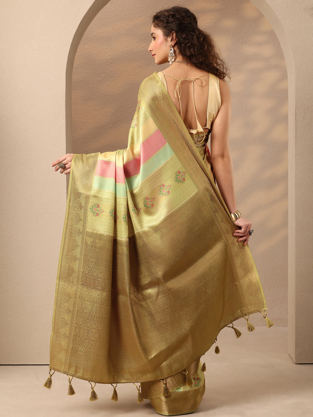  Multi Printed Silk Blend Saree With Unstitched Blouse Piece 