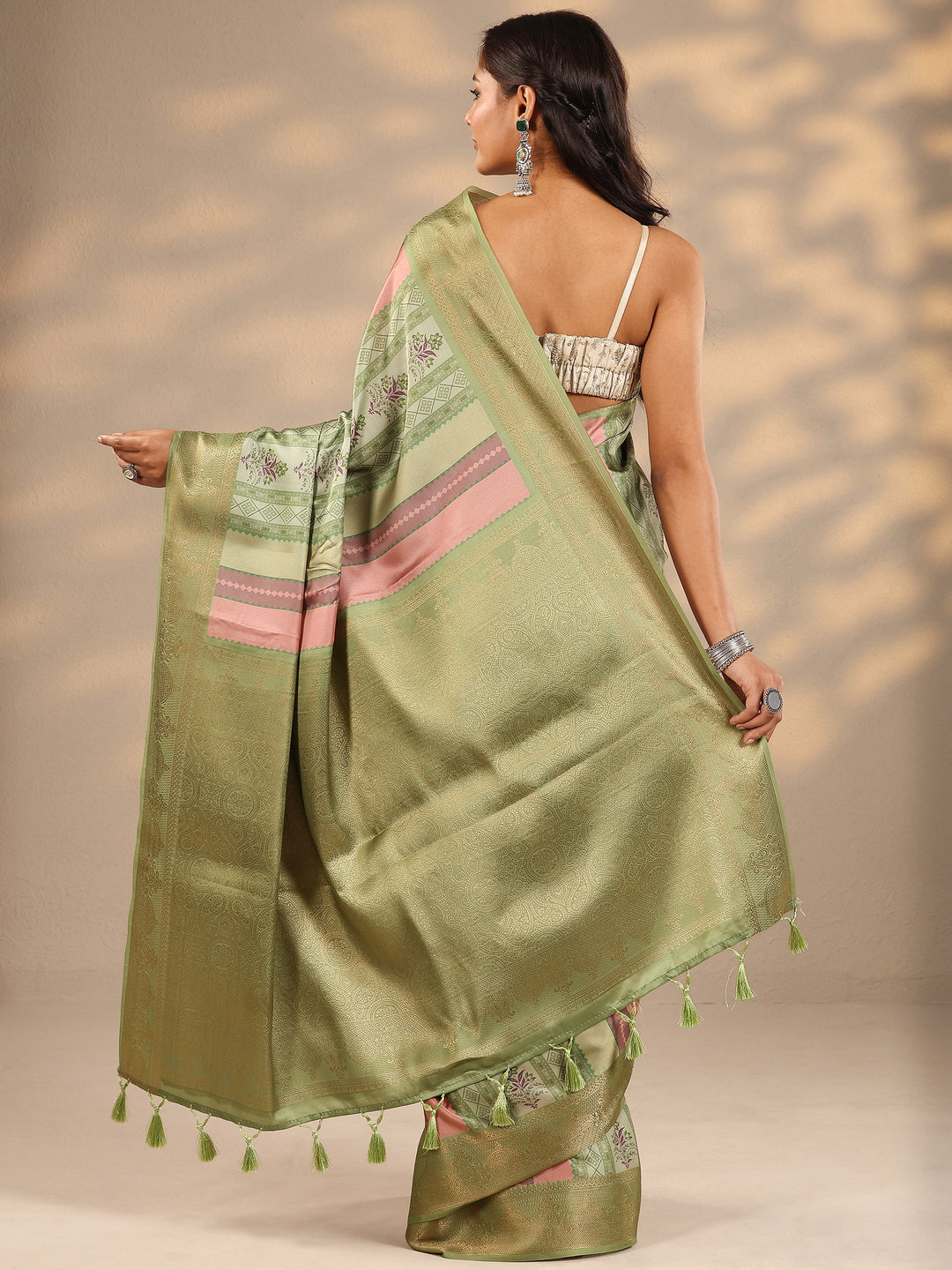  Multi Printed Silk Blend Saree With Unstitched Blouse Piece 