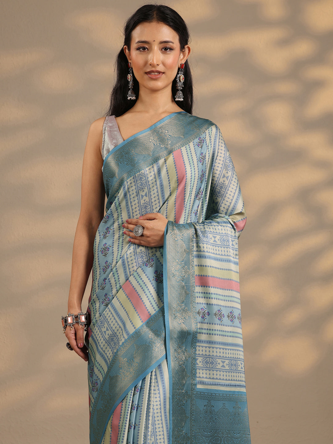  Multi Printed Silk Blend Saree With Unstitched Blouse Piece 