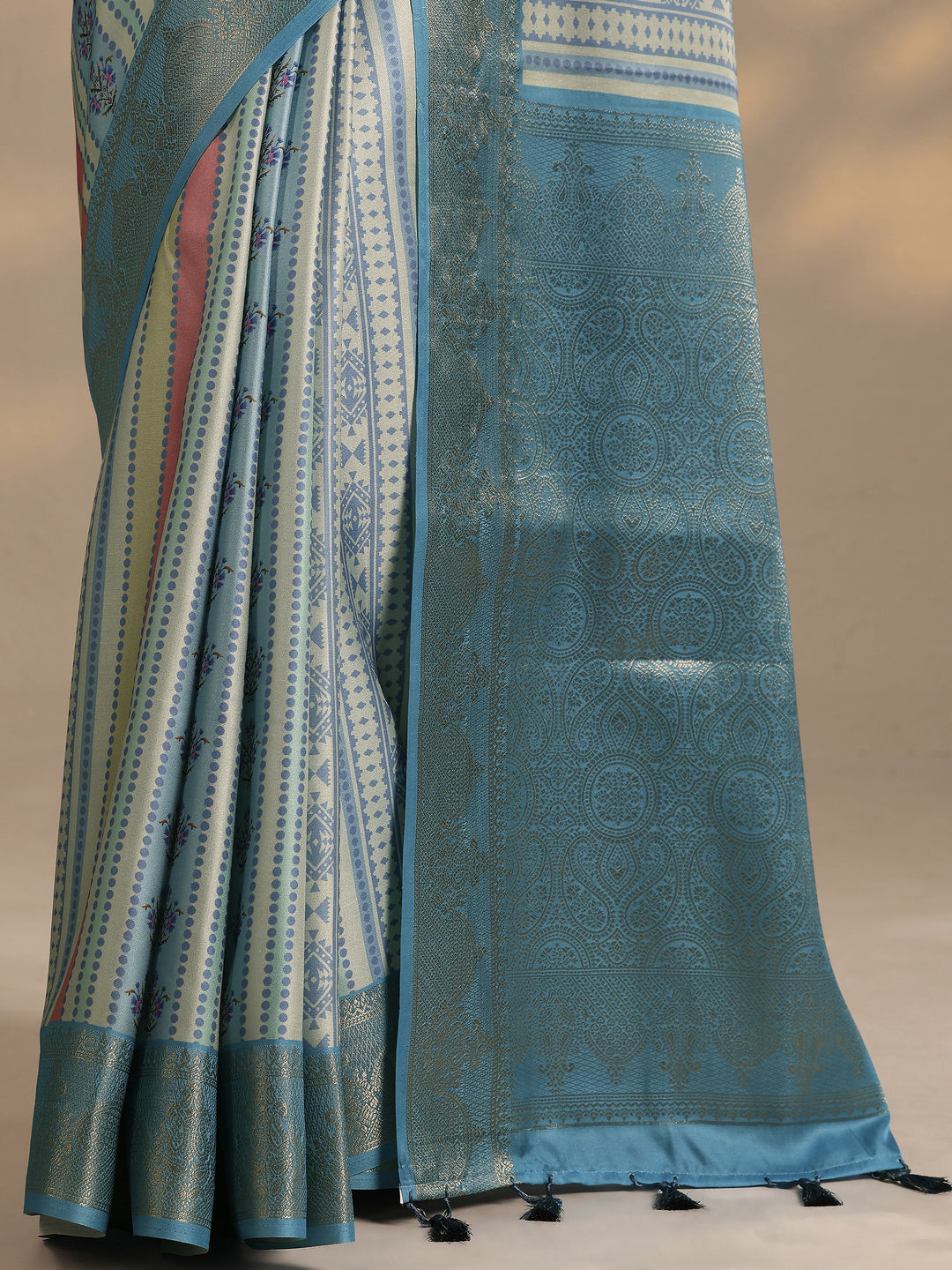  Multi Printed Silk Blend Saree With Unstitched Blouse Piece 