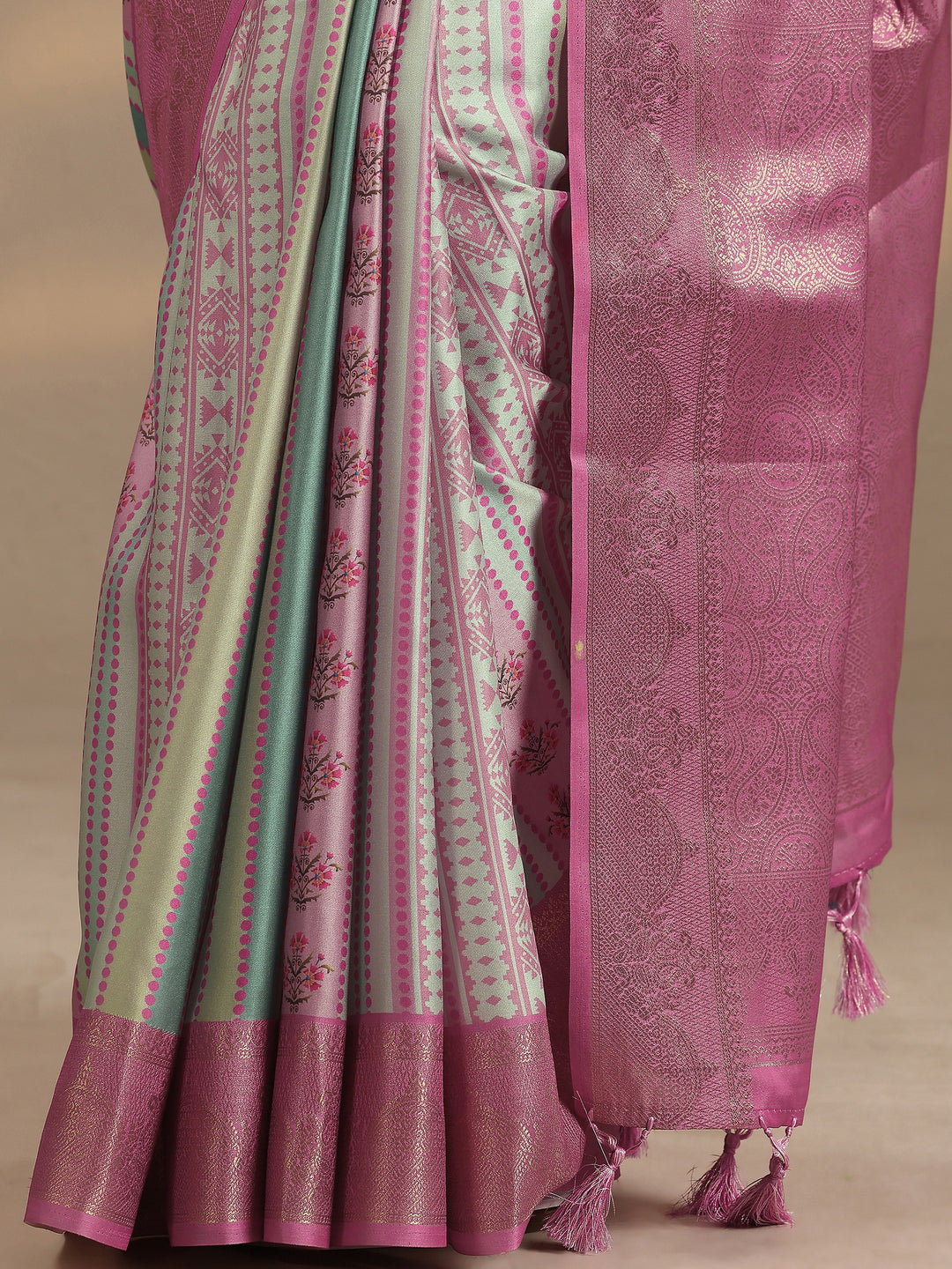  Multi Printed Silk Blend Saree With Unstitched Blouse Piece 