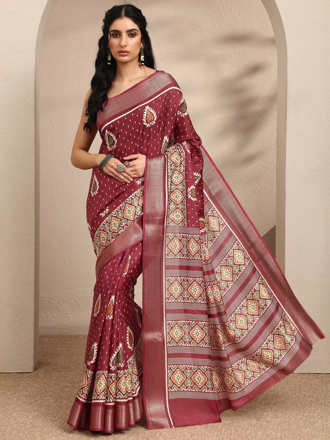  Brown Printed Silk Blend Saree With Unstitched Blouse Piece 
