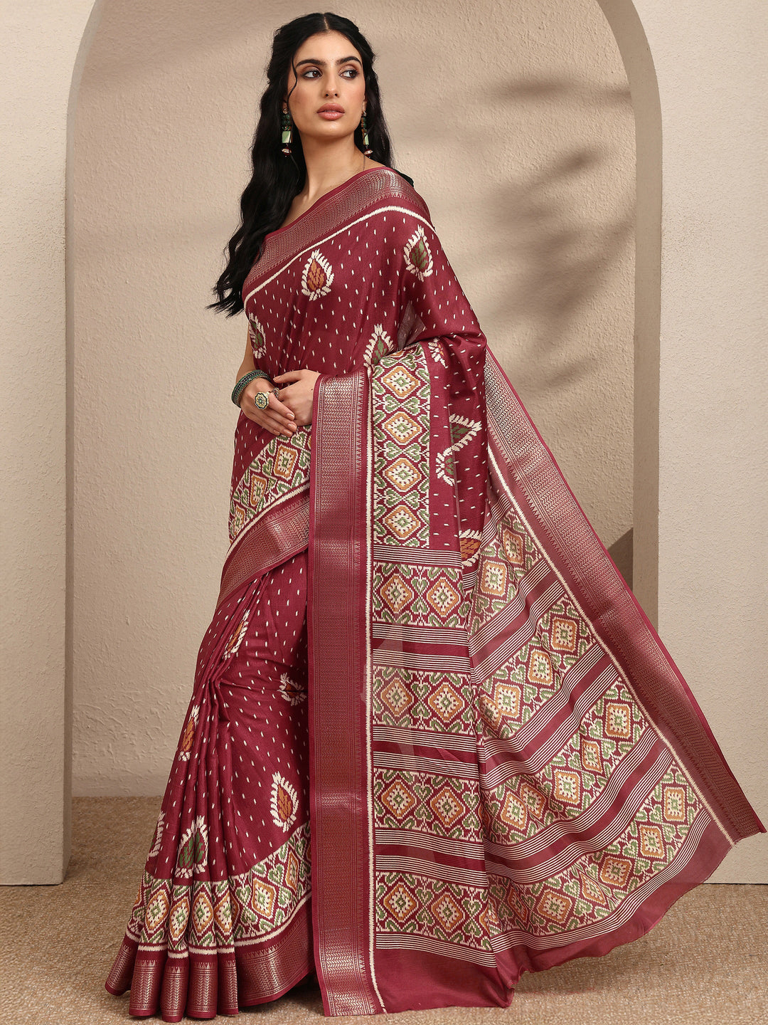  Brown Printed Silk Blend Saree With Unstitched Blouse Piece 