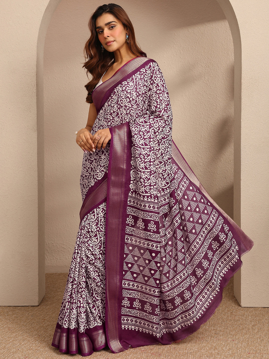  Burgundy Printed Silk Blend Saree With Unstitched Blouse Piece 