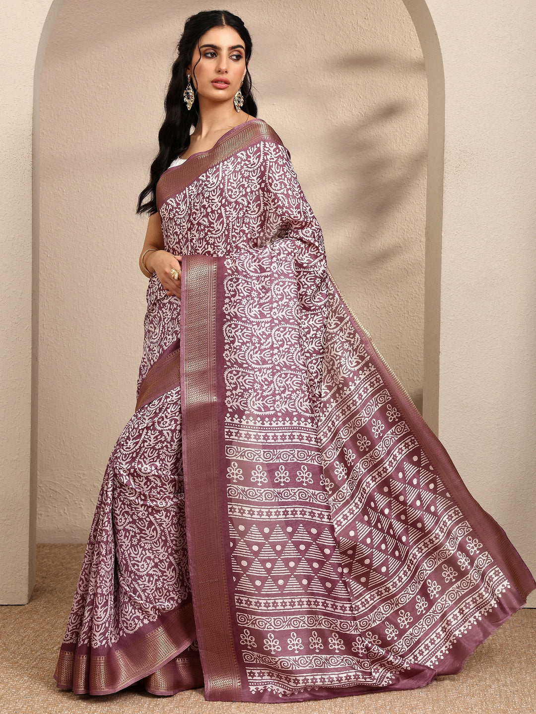  Purple Printed Silk Blend Saree With Unstitched Blouse Piece 