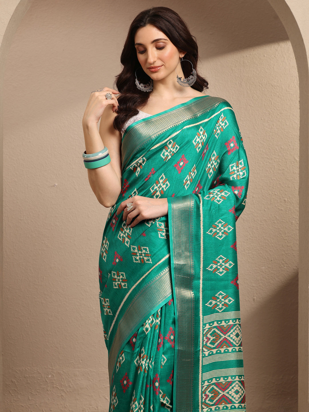  Green Ikkat Printed Silk Blend Saree With Unstitched Blouse Piece 