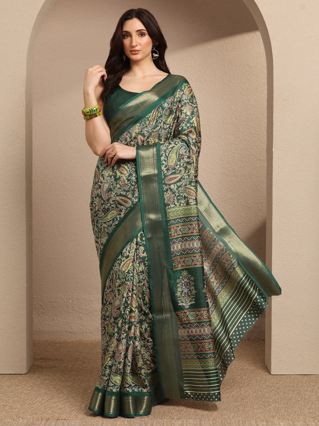  Green Paisley Printed Silk Blend Saree With Unstitched Blouse Piece 