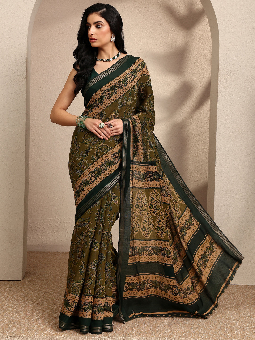  Green Paisley Printed Silk Blend Saree With Unstitched Blouse Piece 