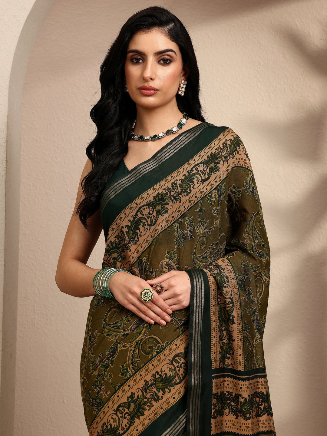  Green Paisley Printed Silk Blend Saree With Unstitched Blouse Piece 