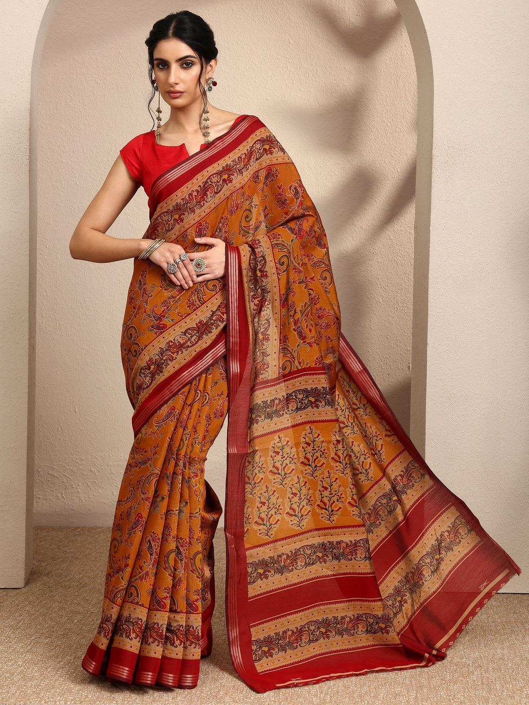  Mustard Paisley Printed Silk Blend Saree With Unstitched Blouse Piece 