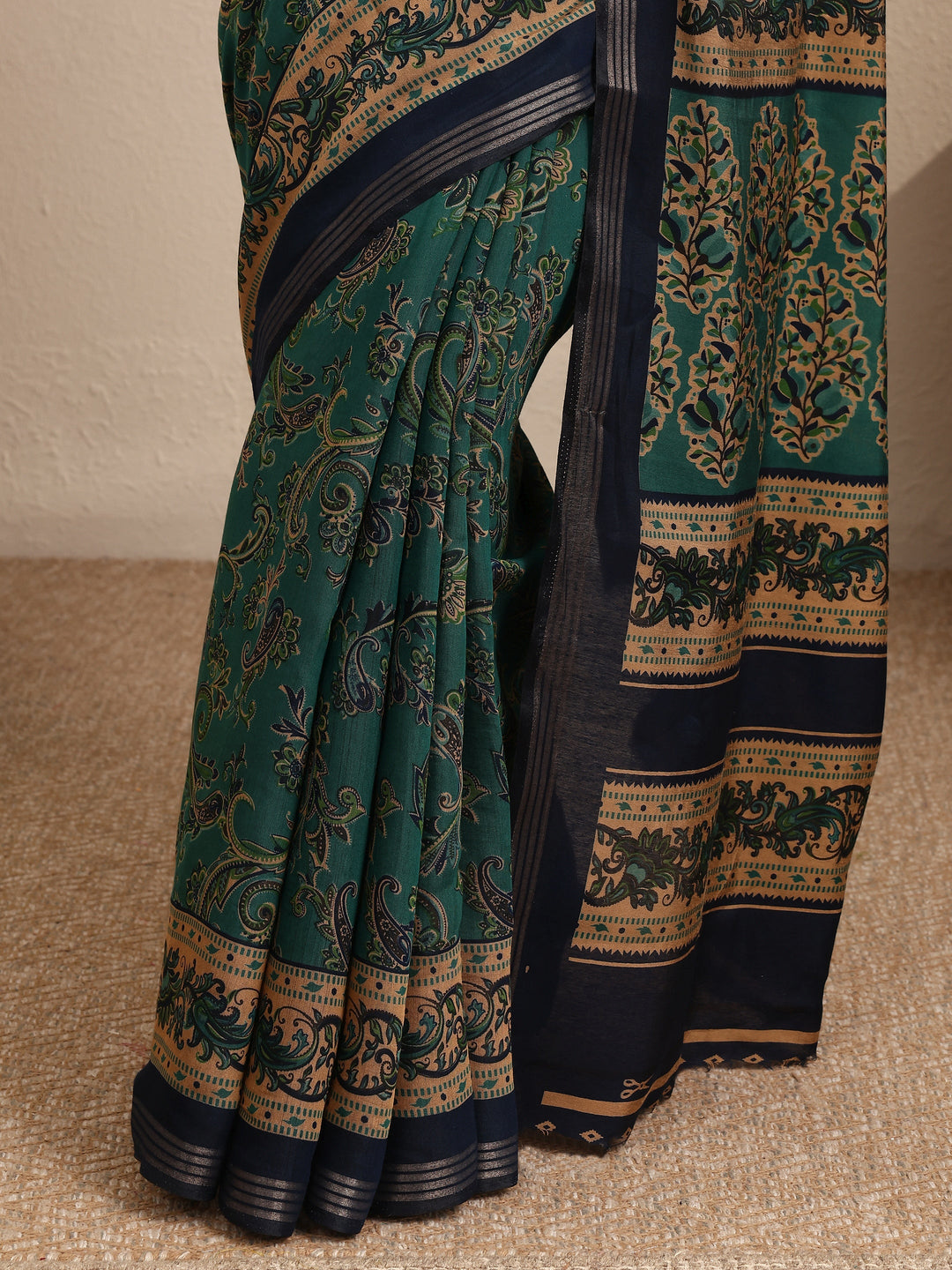  Green Paisley Printed Silk Blend Saree With Unstitched Blouse Piece 