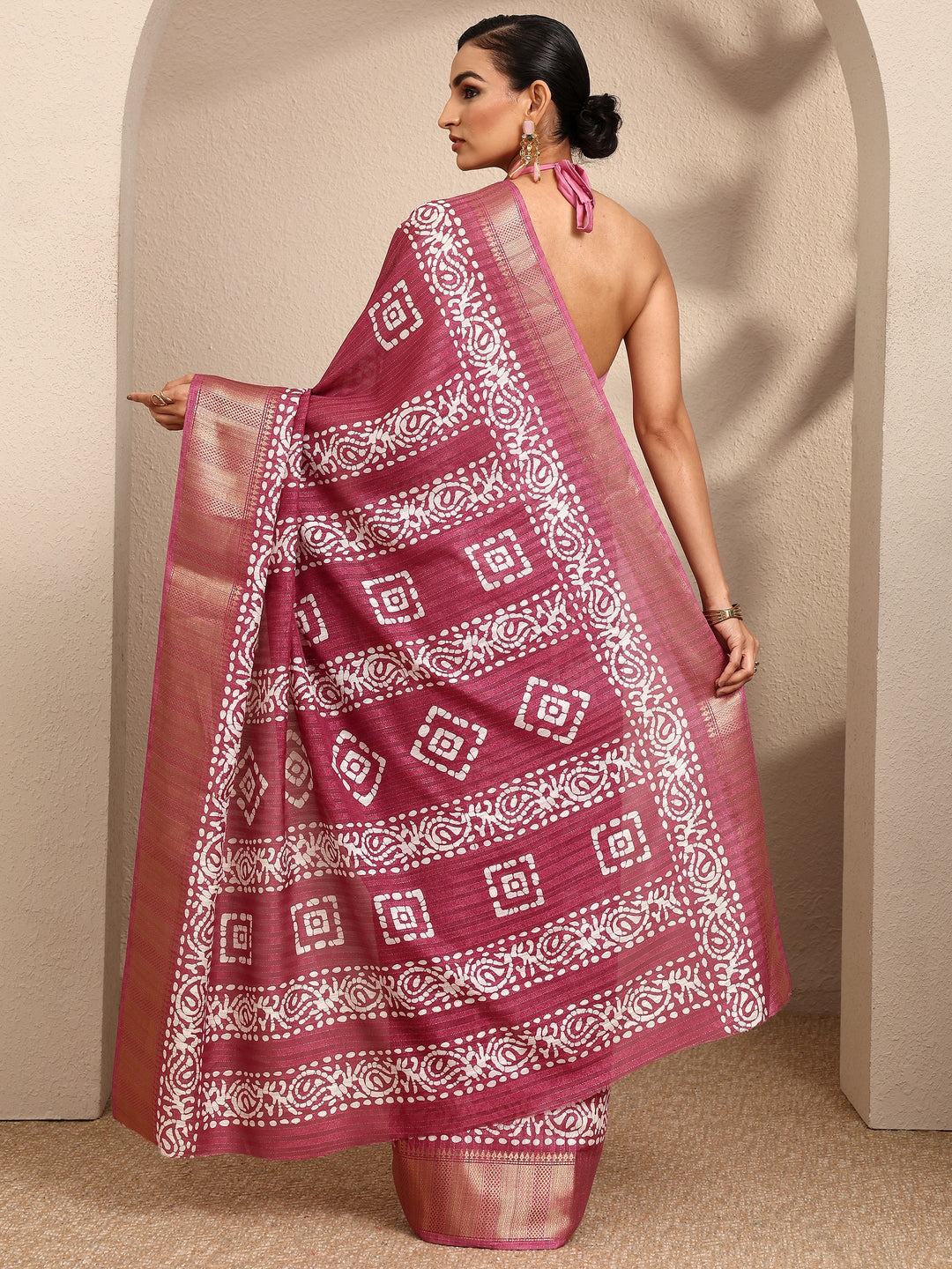  Mauve Geometric Printed Silk Blend Saree With Unstitched Blouse Piece 