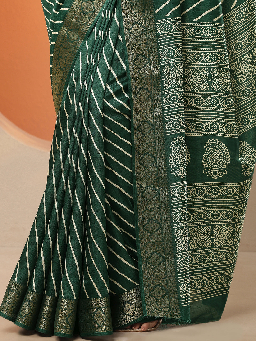  Green Leheriya Printed Silk Blend Saree With Unstitched Blouse Piece 