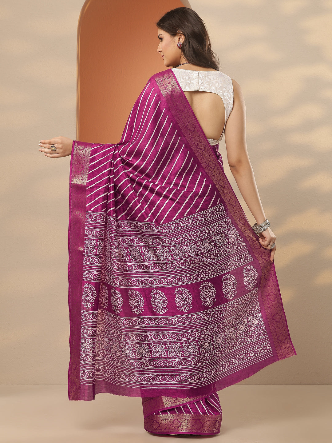  Burgundy Leheriya Printed Silk Blend Saree With Unstitched Blouse Piece 