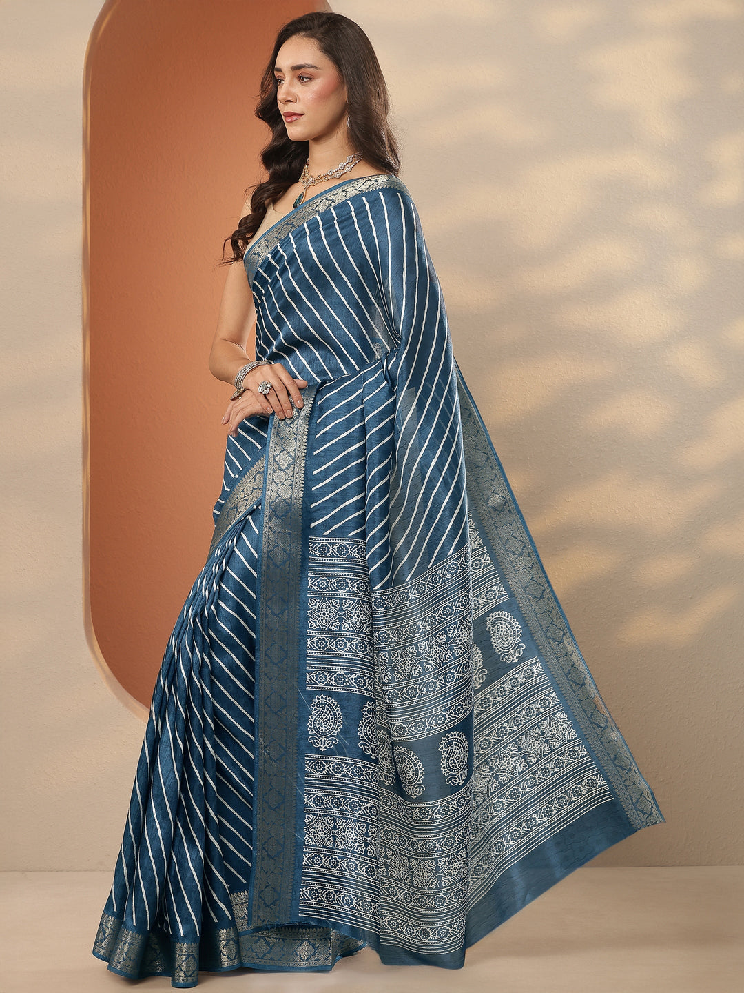  Navy blue Leheriya Printed Silk Blend Saree With Unstitched Blouse Piece 