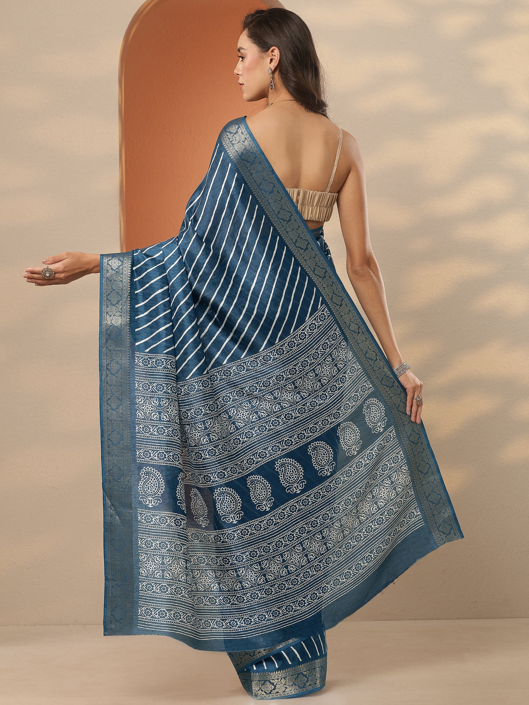 Navy blue Leheriya Printed Silk Blend Saree With Unstitched Blouse Piece 