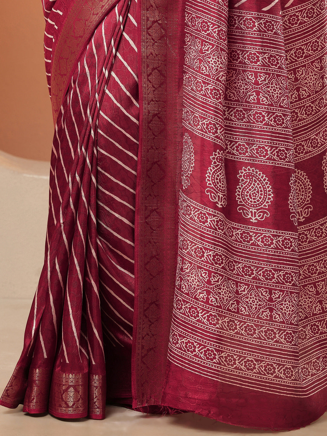  Maroon Leheriya Printed Silk Blend Saree With Unstitched Blouse Piece 