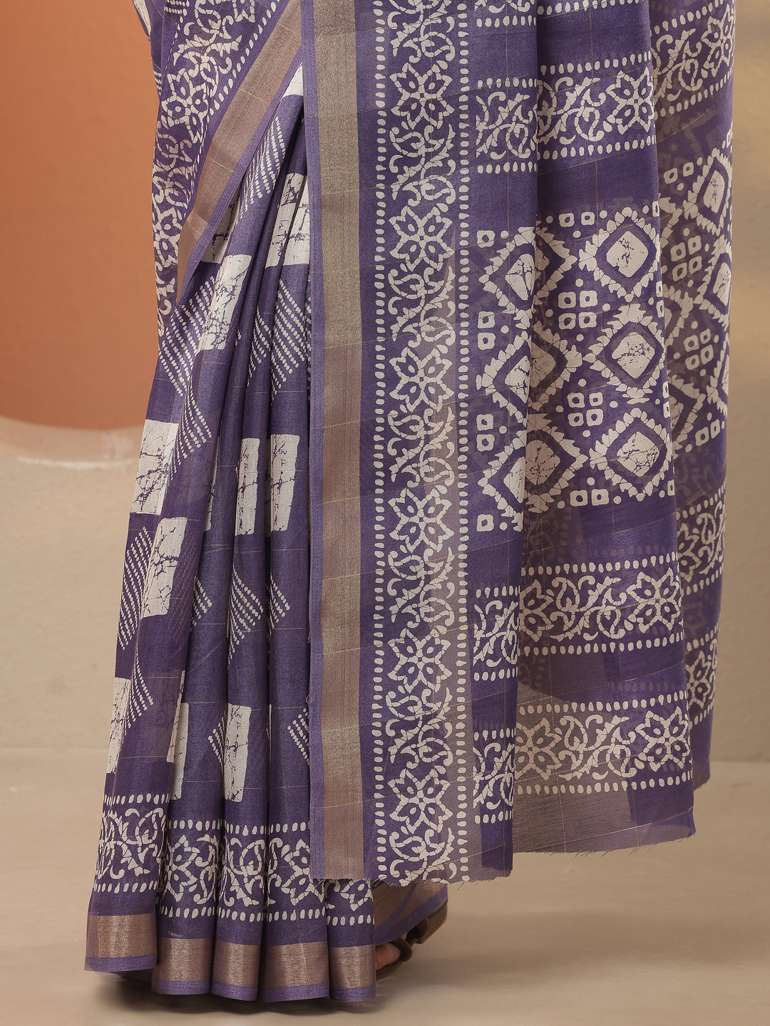  Lavender Printed Silk Blend Saree With Unstitched Blouse Piece 