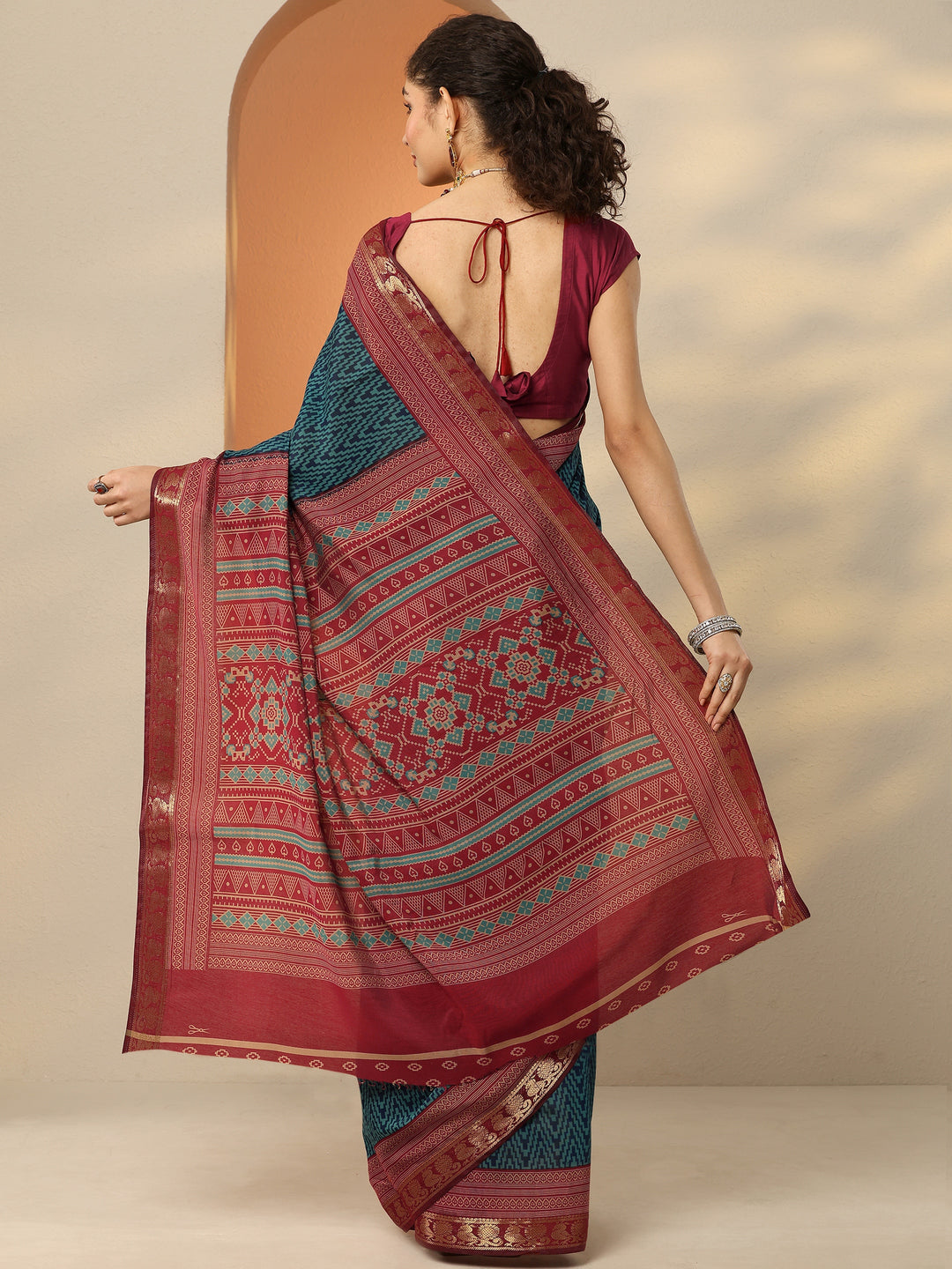  Blue Chevron Printed Silk Blend Saree With Unstitched Blouse Piece 