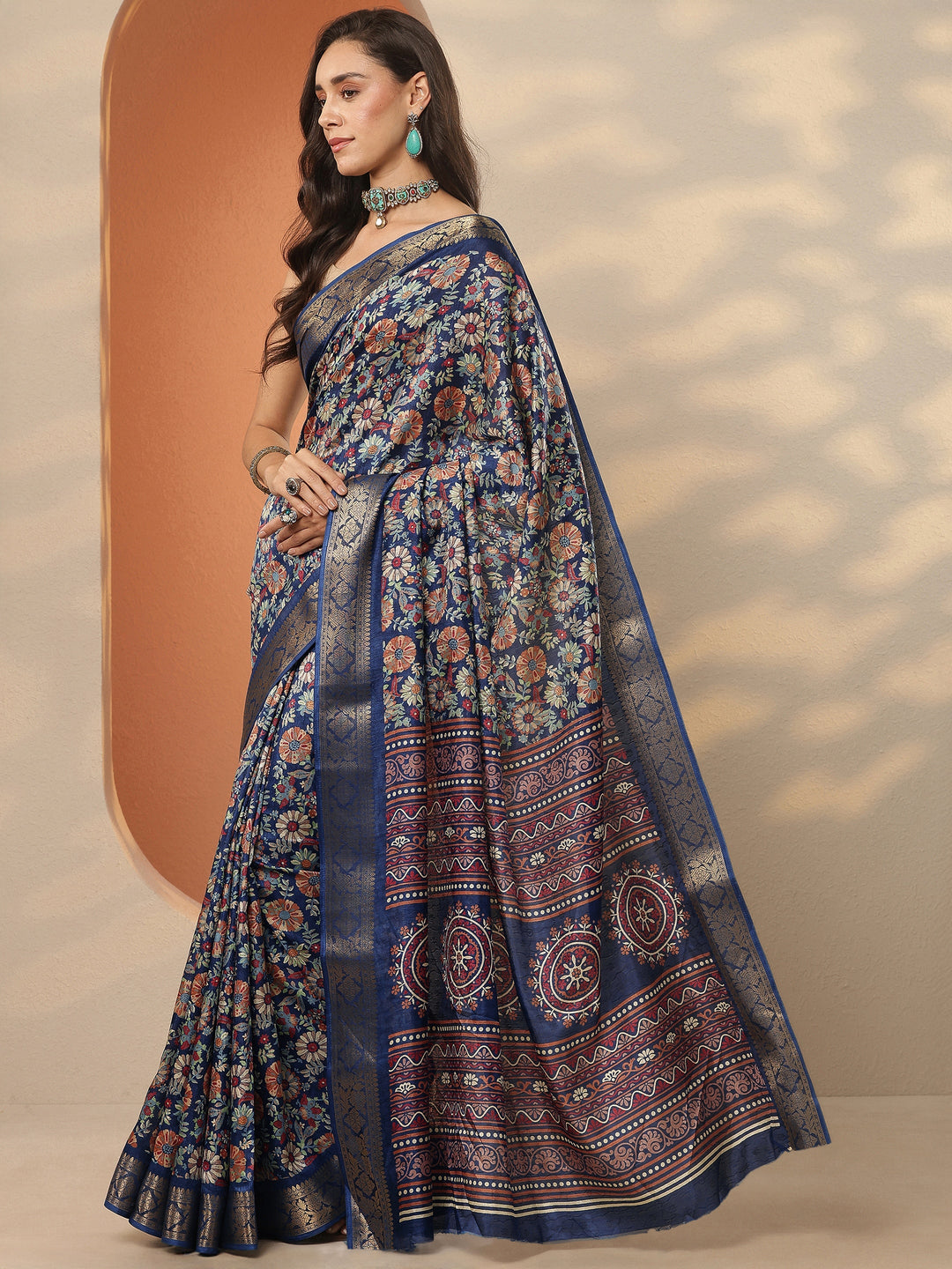  Navy blue Printed Silk Blend Saree With Unstitched Blouse Piece 
